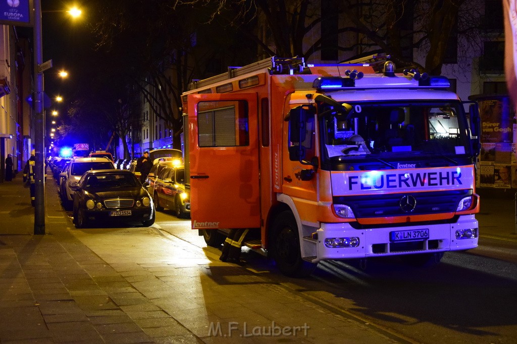 Einsatz BF Koeln Muelheim Formesstr Deutz Muelheimesrtr P017.JPG - Miklos Laubert